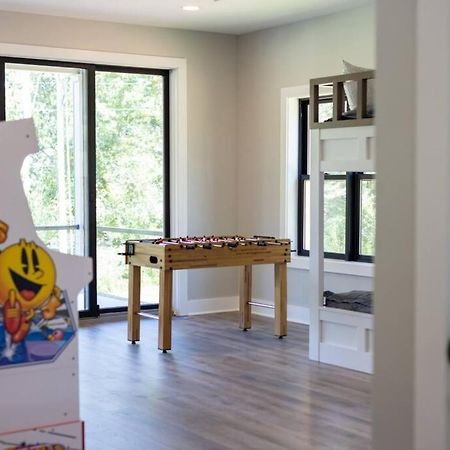 New Home, Dock, Kayaks, Game Room, Water Views Winchester Ngoại thất bức ảnh