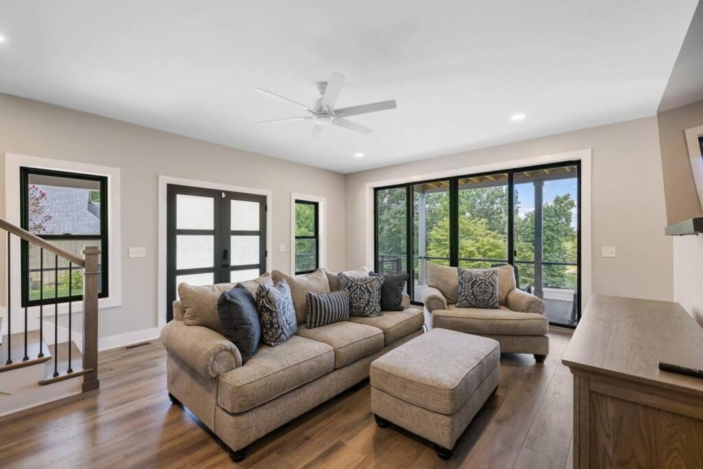 New Home, Dock, Kayaks, Game Room, Water Views Winchester Ngoại thất bức ảnh