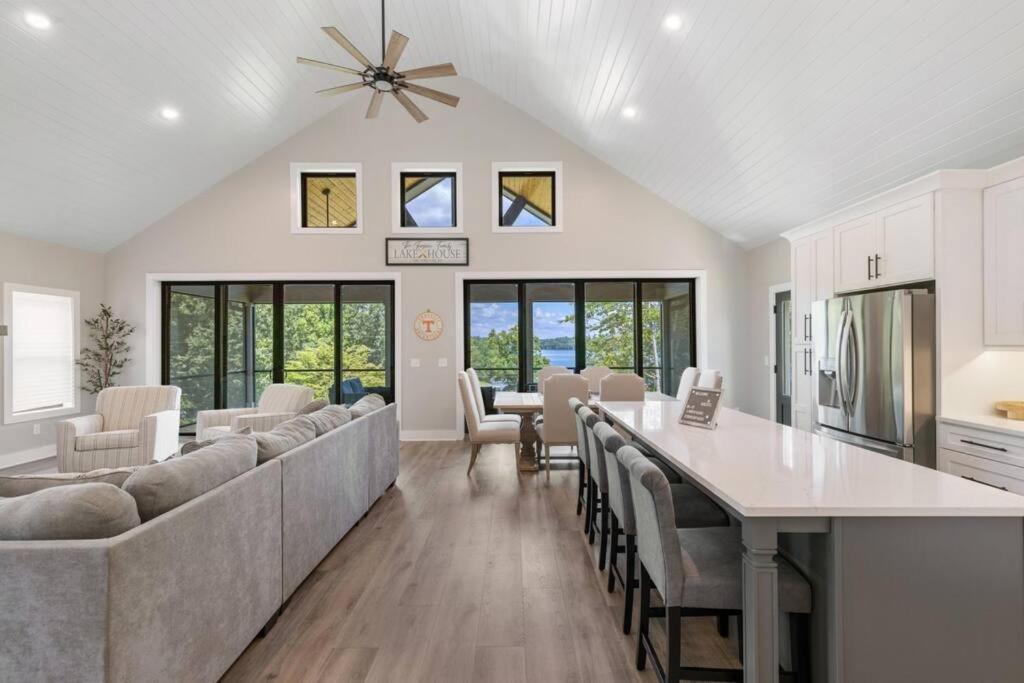 New Home, Dock, Kayaks, Game Room, Water Views Winchester Ngoại thất bức ảnh